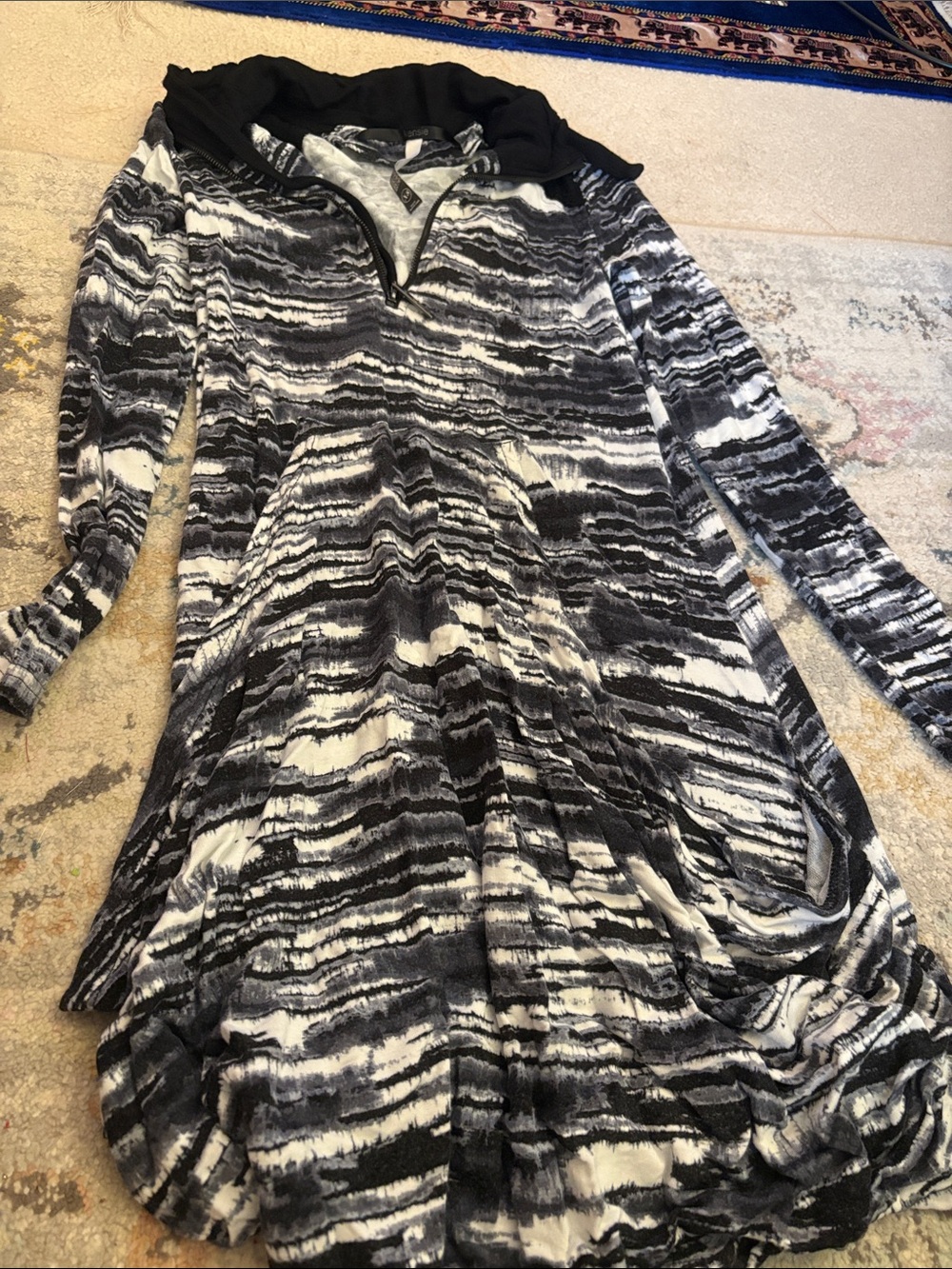 Kensie Black & White Striped Long-Sleeve Hoodie Dress